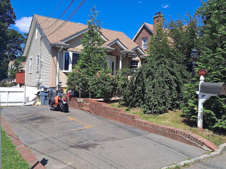 2nd image of 146 Liberty Ave