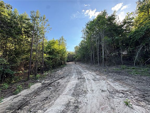 2nd image of 2691 Green Briar Ln