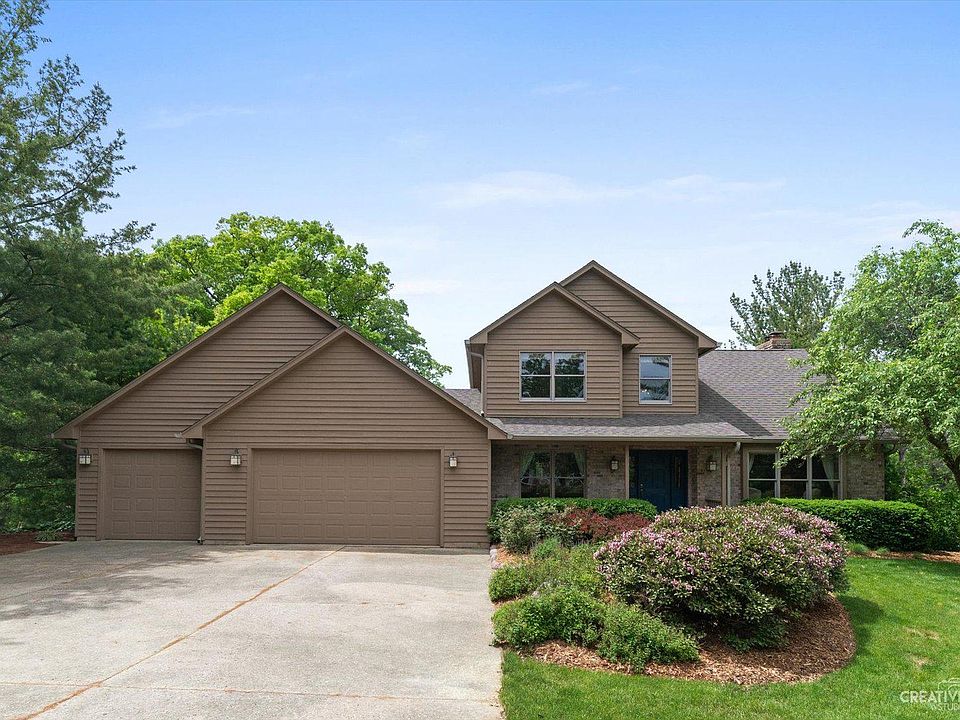 1st image of 40W992 Creekwood Dr