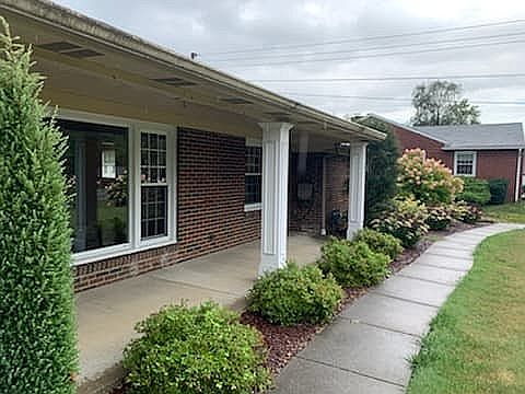4th image of 3095 Tuscarawas Rd