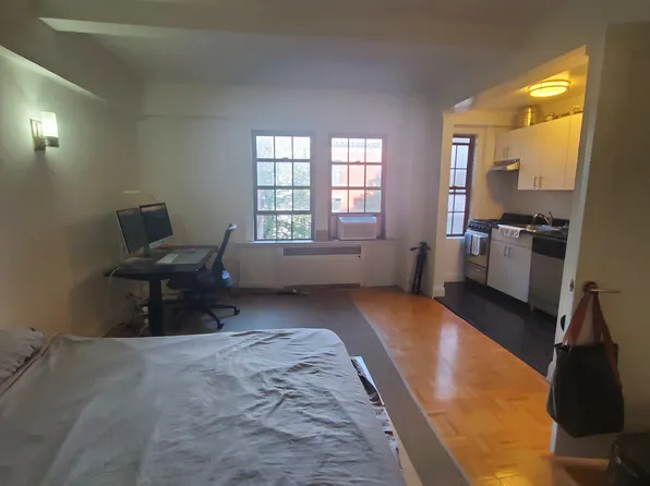 80 Cranberry Street image 4 of 7