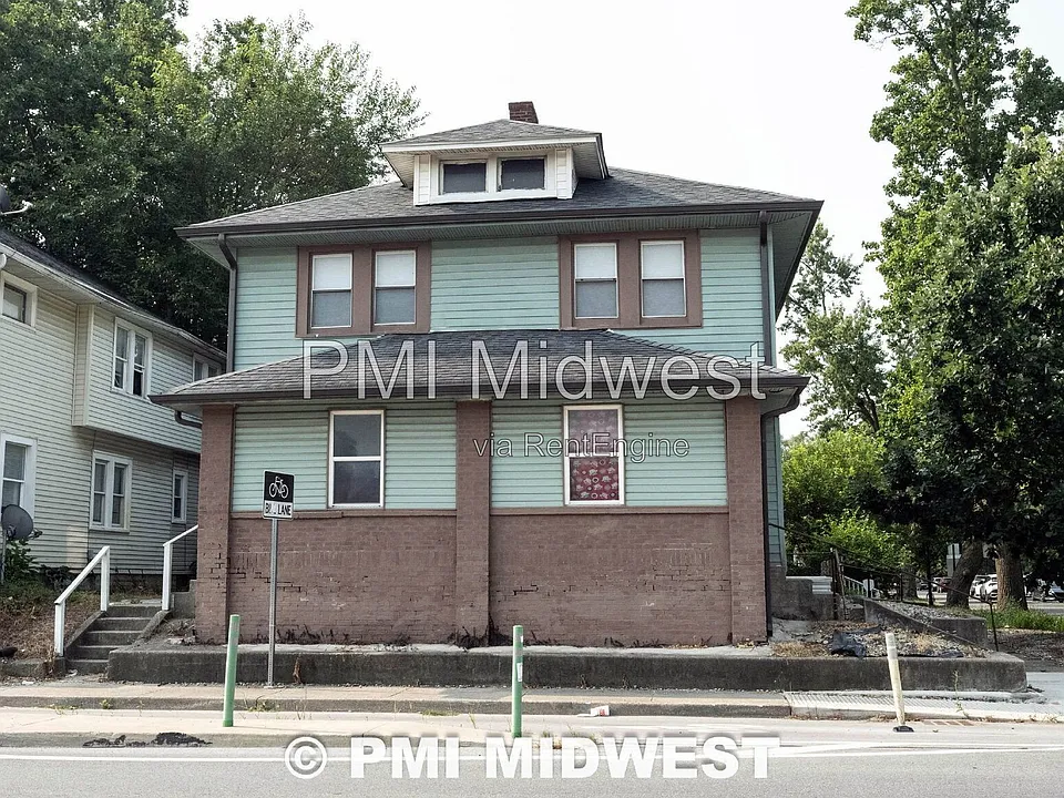 2201 E New York St #D
