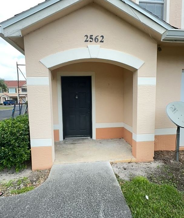 1st image of 2562 57th Cir