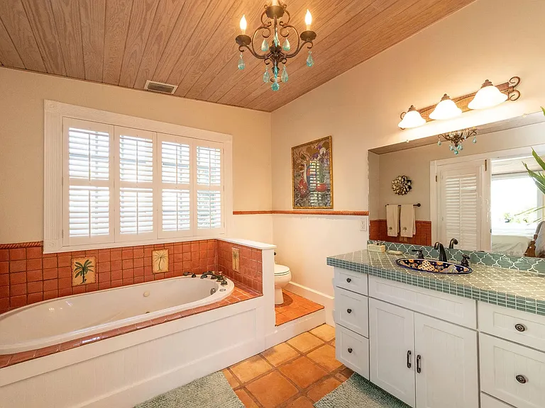 3735 Eagle Ave — Photo 13
