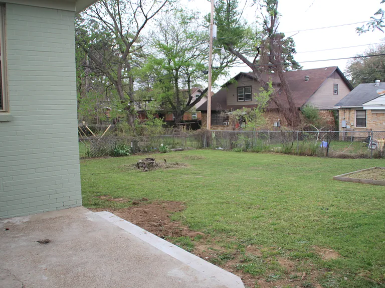 1813 S Harrison St — Photo 19