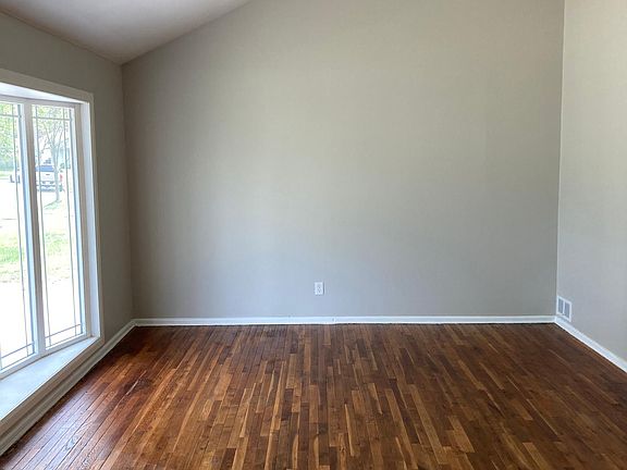 2nd image of 4977 McAllister Ave