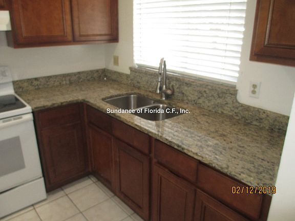 3rd image of 291 Flower Ln APT E
