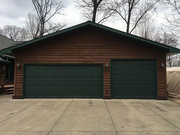 3-car with truck stall