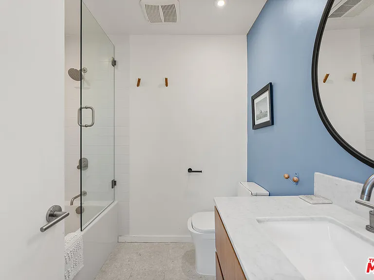 1930 Idaho Ave #3 — Photo 13