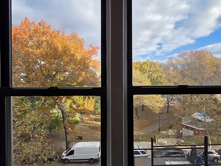 2845 University Ave #4C — Photo 5