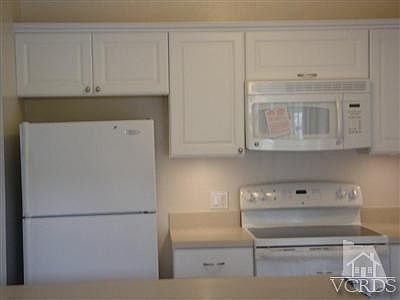 3rd image of 327 Chestnut Hill Ct APT 15