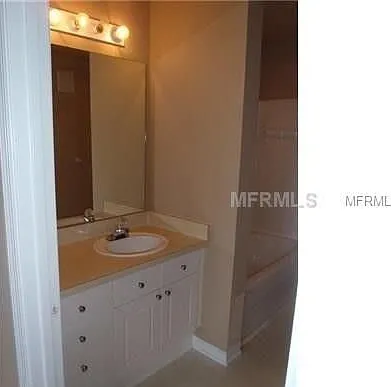18001 Richmond Place Dr #1224 — Photo 6