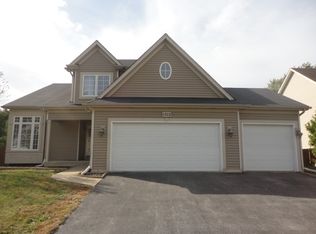 1012 N Ohio St, Aurora, IL 60505