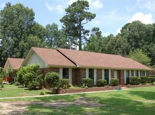 7405 N Pinewood Dr, Pine Bluff, AR 71603