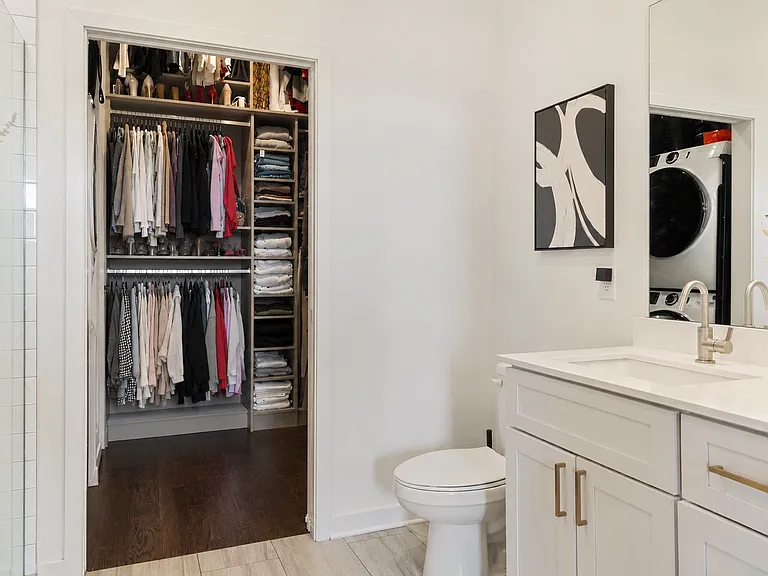 1677 54th Ave N #101 — Photo 8