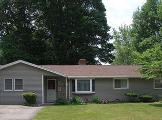 9 Ernest St, Holbrook, MA 02343