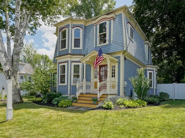 56 Hough Street, Dover, NH 03820