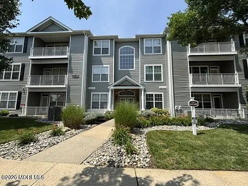 671 Saint Andrews Pl Photo 1