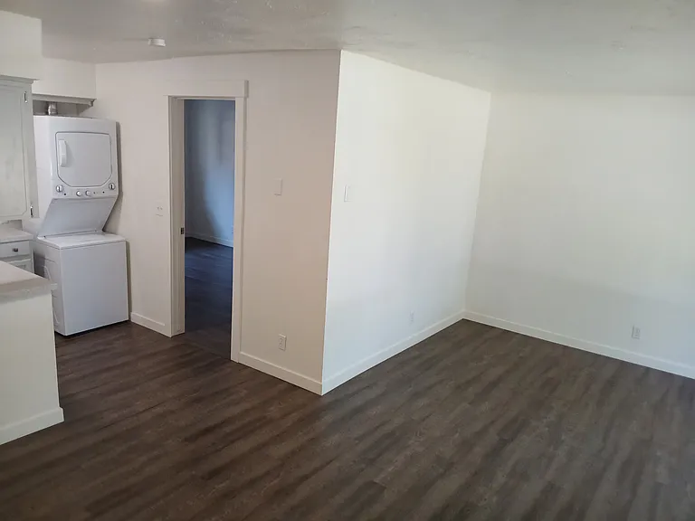 1819 W 6th Ave #1819 — Photo 9