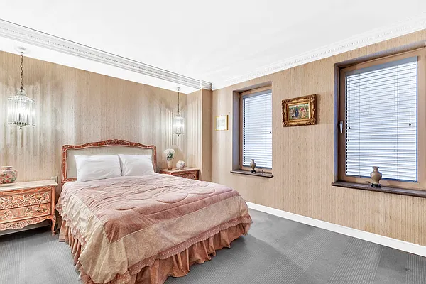 Sold by Cooper & Cooper Real Estate | media 5