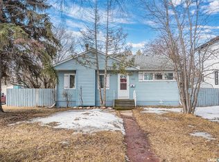 1532 Cairns Ave, Saskatoon, SK S7H 2H6