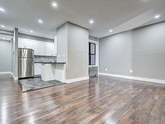 2nd image of 524 W 184th St APT 2B