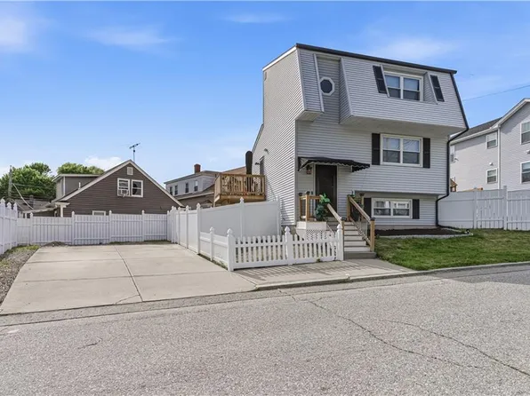 22 Danby St, Providence, RI 02904