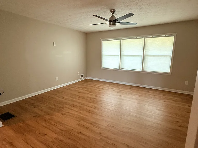 7523 Villa Rica Hwy — Photo 18