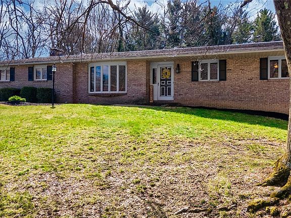 3rd image of 44109 Cherrywood Dr