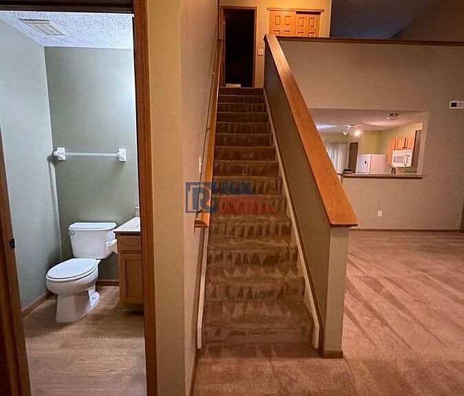 1381 Geranium Dr — Photo 5
