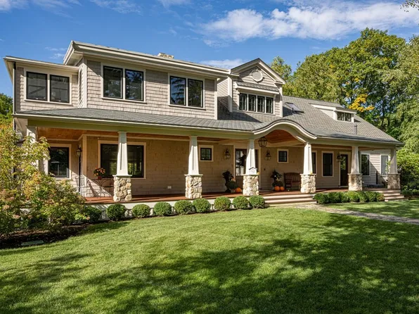 25 Mill Ln, Hingham, MA 02043