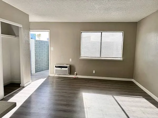 6420 Casada Way #9 — Photo 10