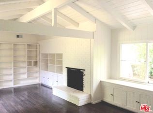 660 Brooktree Rd, Santa Monica, CA 90402