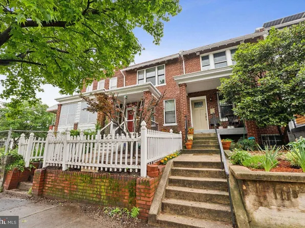 237 Douglas St NE, Washington, DC 20002