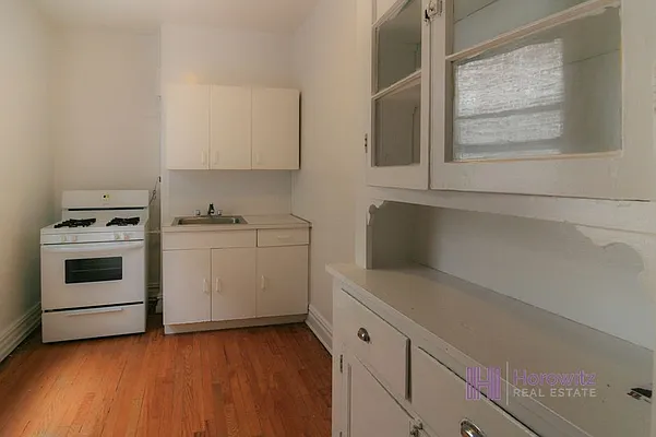 Rented by Horowitz Real Estate | media 3