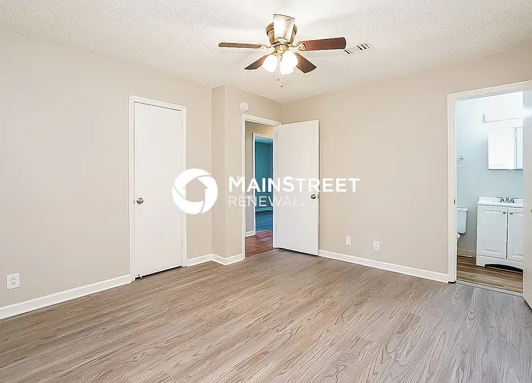 4336 Central Valley Dr — Photo 6