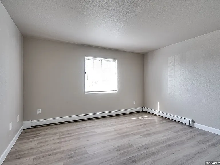 821 Security Dr — Photo 33