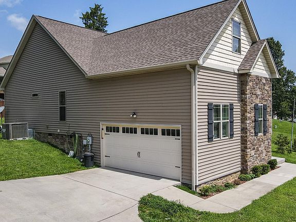 4th image of 196 Orrie Moss Ct SE