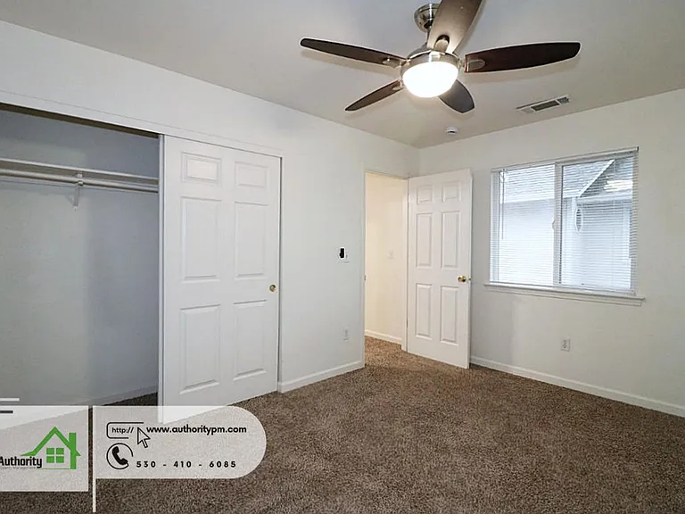 1729 Laurel Ave #B — Photo 23