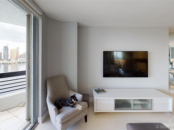 5th image of 3530 Mystic Pointe Dr APT 3112