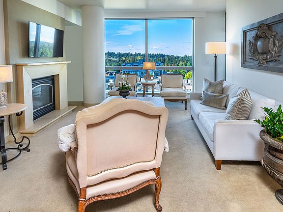 4th image of 10650 NE 9th Pl Unit 1625