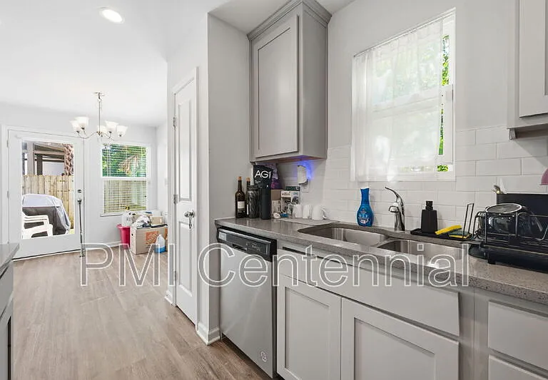1120 Wedgewood Dr — Photo 12