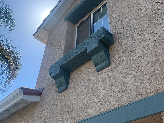 3rd image of 472 Paseo Del Valle
