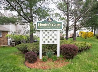 106 Steeplechase Dr UNIT 106, Newington, CT 06111