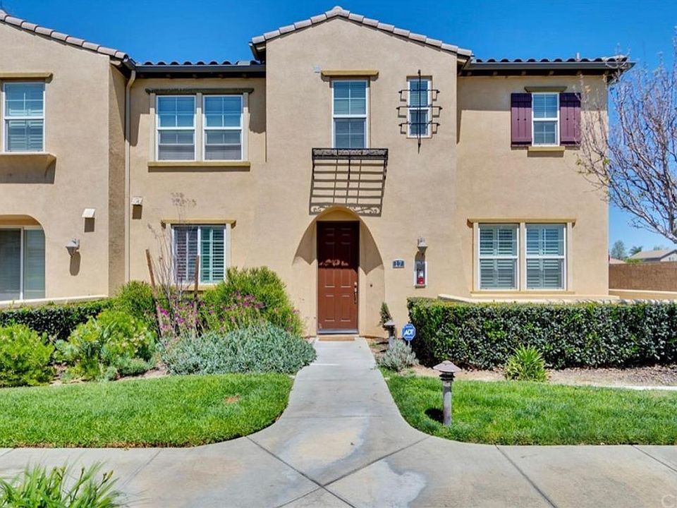 1st image of 2750 E Oak Hill Dr Unit 17