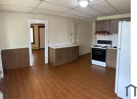 3 bed, $2,196 — Photo 3