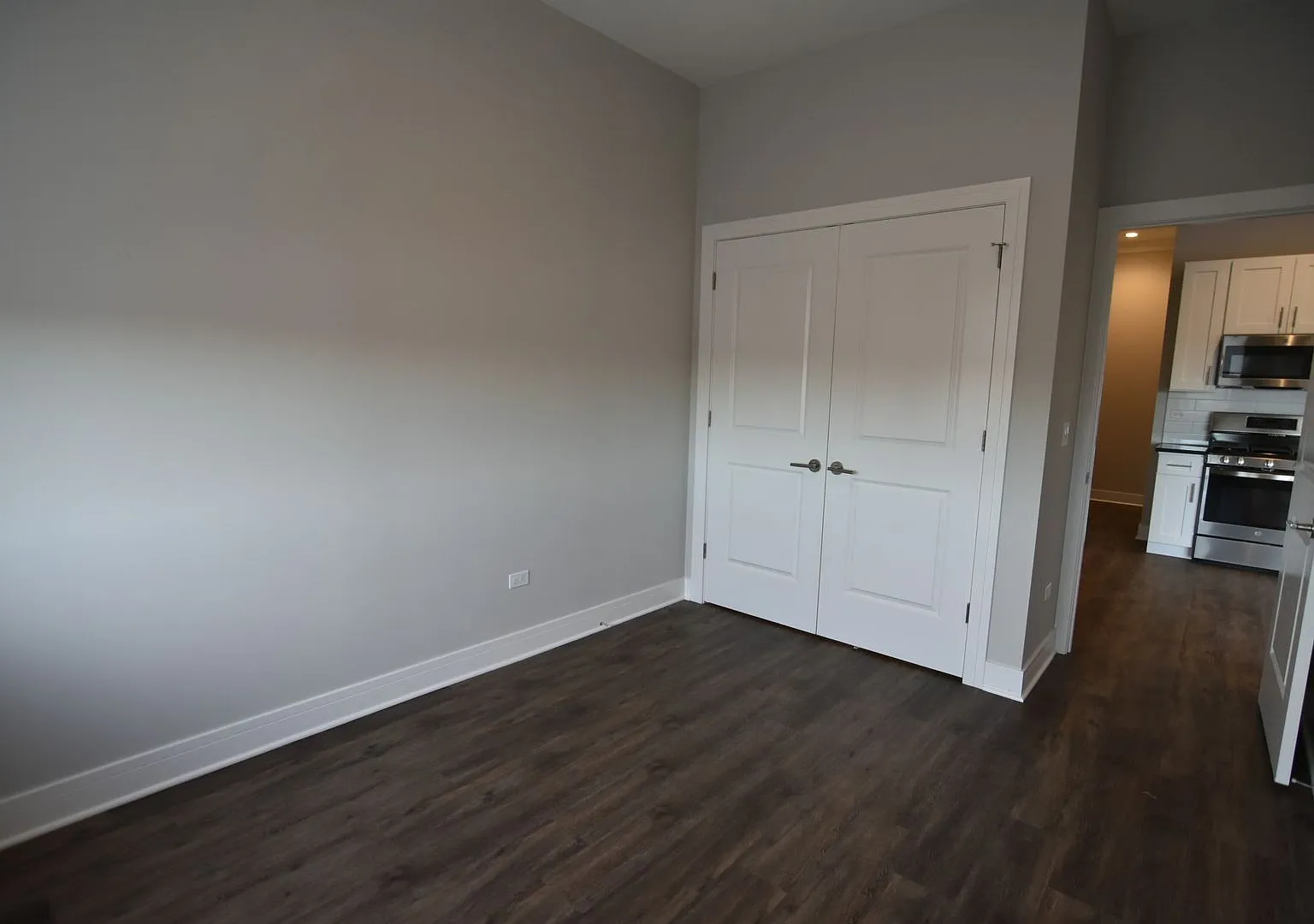 2 bed, 2.0 bath, 825 sqft, $3,450 — Photo 3