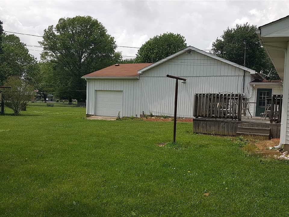 2nd image of 2415 S Sunset Dr