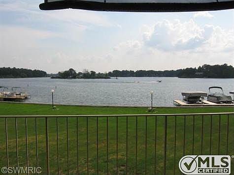 1st image of 3 Hiawatha Cove Trl APT 6