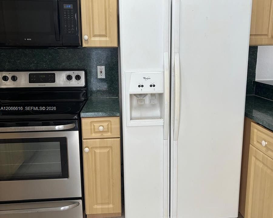 1st image of 2953 W 80th St APT 204